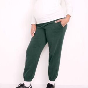 NWT- Old Navy Maternity-XXL. Jogger **Green